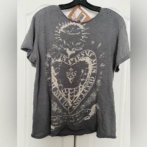 Magnolia Pearl Freedom Soars T in Ozzy